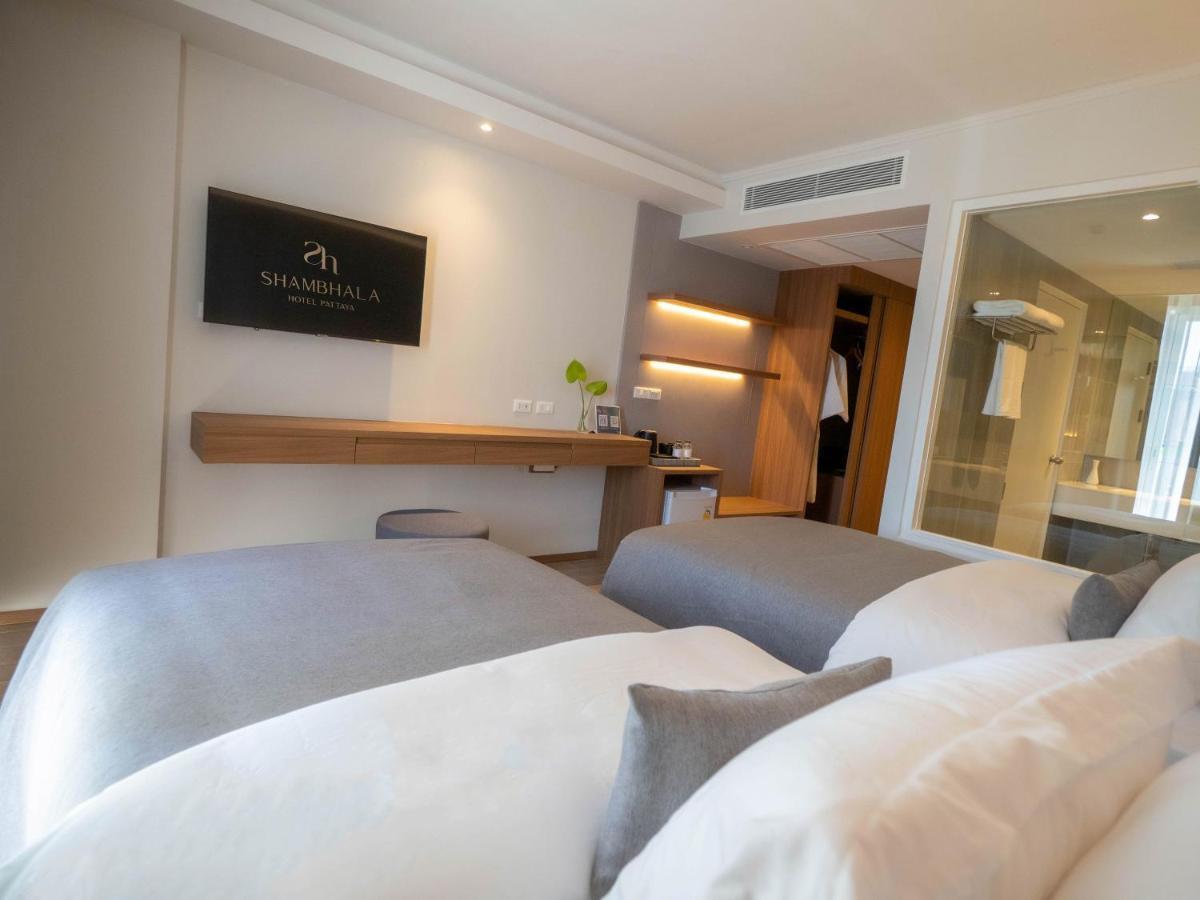 Shambhala Hotel Pattaya Quarto foto